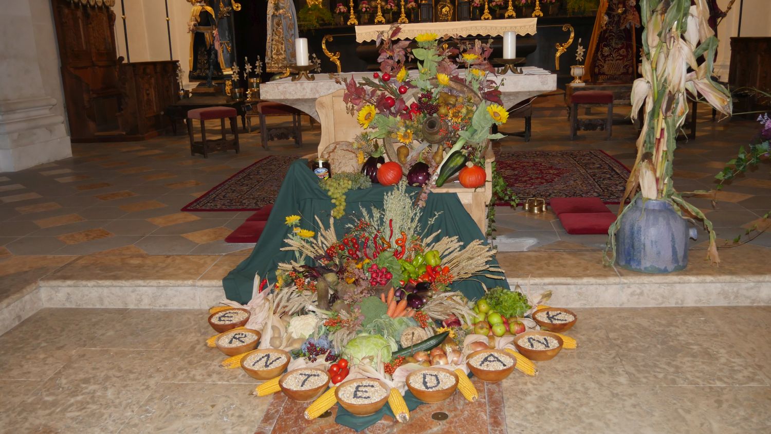 Rosenkranzsonntag und Erntedank in Mariathal – gelebter Glaube und Gemeinschaft