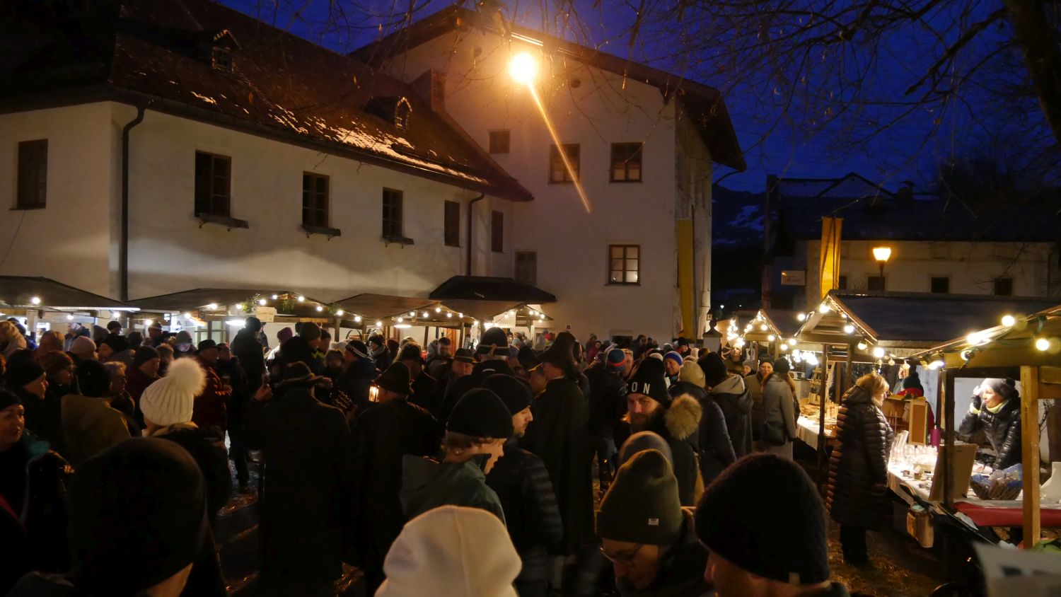 Adventmarkt in Mariathal: gelungener Auftakt in die Adventzeit